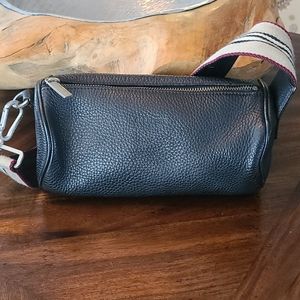 Burberry Should Roll Bag. Soft leather